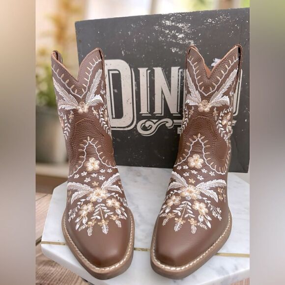 DINGO Leather Floral Embroidered Cowgirl boots Size 8 - Picture 2 of 16